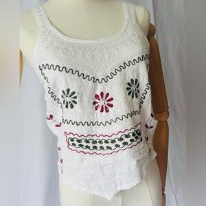 Chic White Embroidered Tank Top